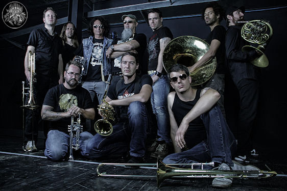 bandphoto1 small